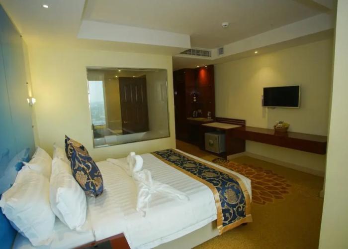 Grand Park Hotel