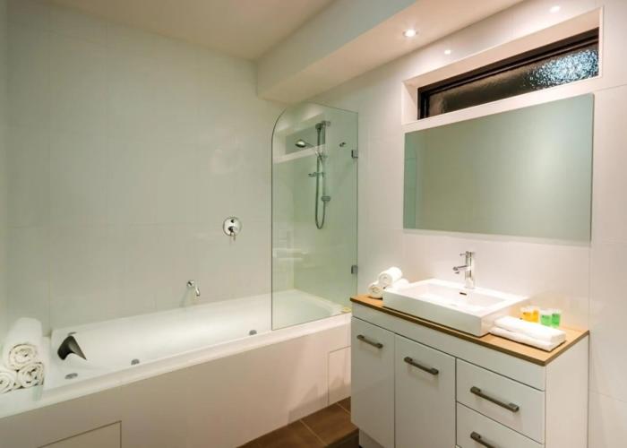 Crest on Barkly Serviced Apartments