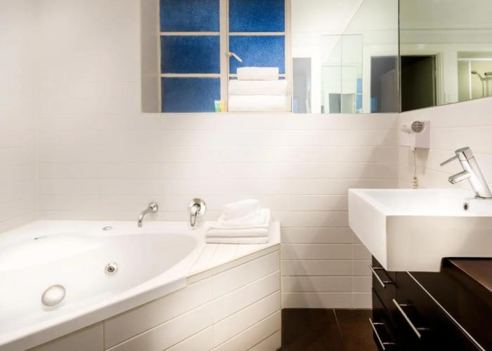 Crest on Barkly Serviced Apartments