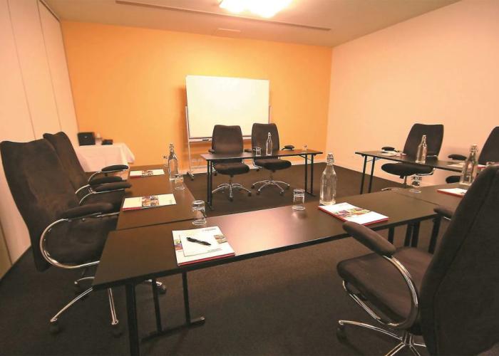 Holiday Inn Dandenong by IHG