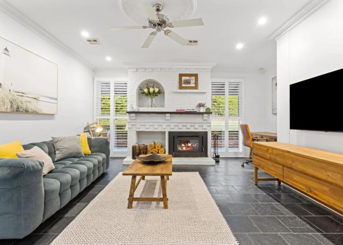 Tranquil Estate With Pool Heated Spa Gardens