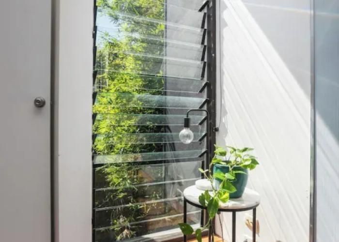 Melb Cbd a Zen oasis garden studio.
