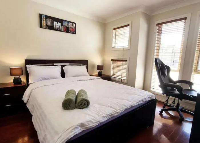 St Albans House - Spacious and Modern Home
