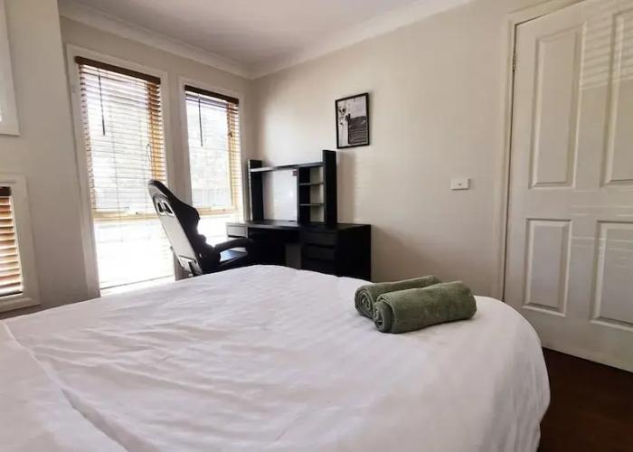St Albans House - Spacious and Modern Home