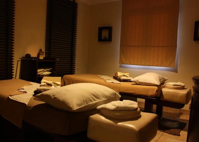 Travellers Suites Serviced Apartments