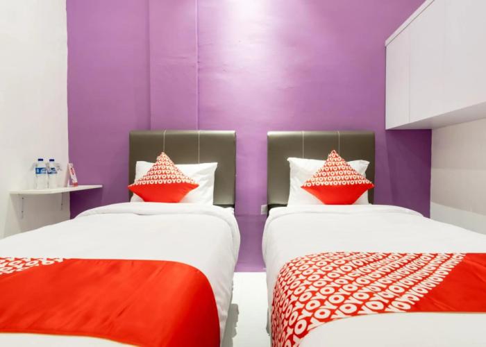 Super OYO 839 Royal Guest House