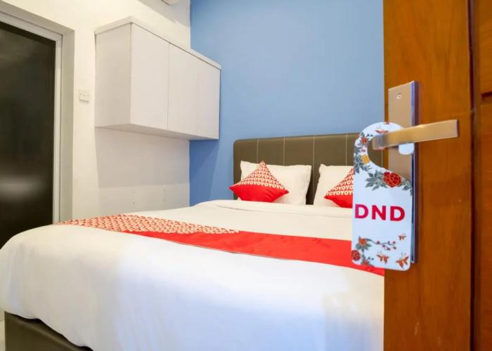 Super OYO 839 Royal Guest House