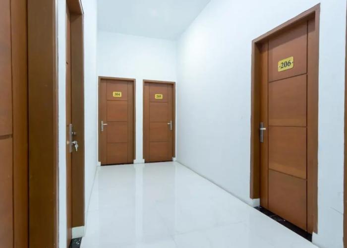 Super OYO 839 Royal Guest House