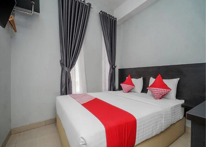 Super OYO 1763 Dinda Residence Syariah