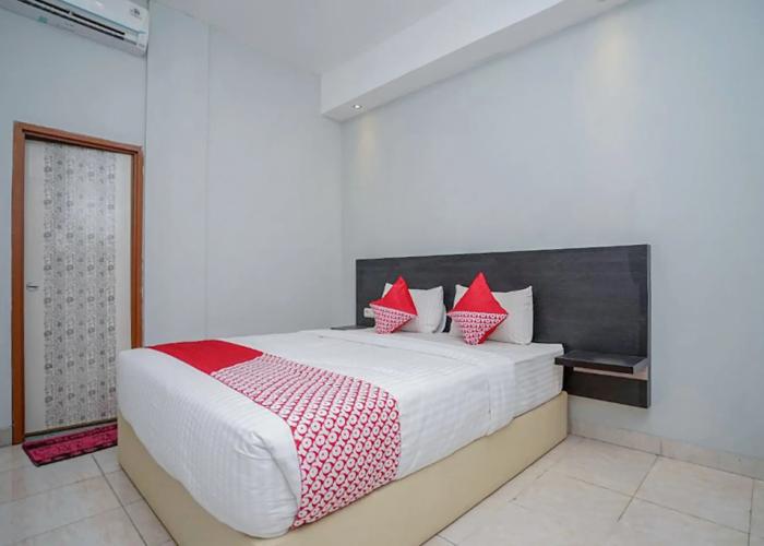 Super OYO 1763 Dinda Residence Syariah