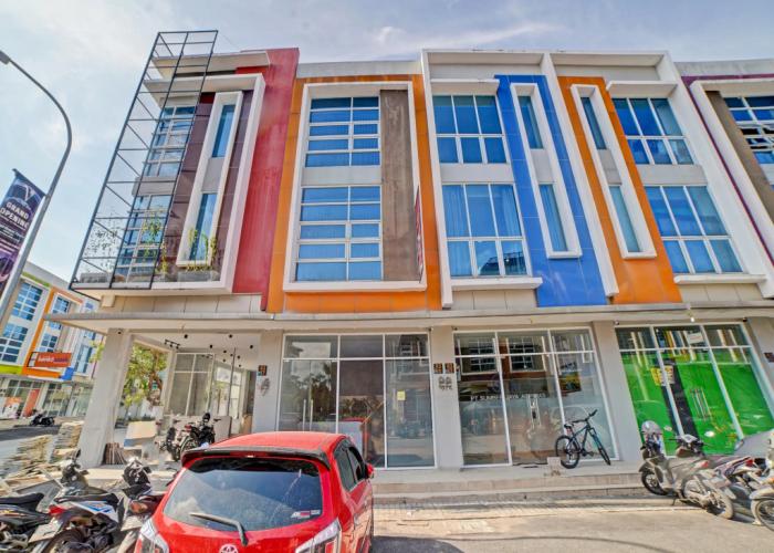 Super OYO 90559 Gamacity Residence