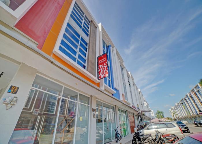 Super OYO 90559 Gamacity Residence