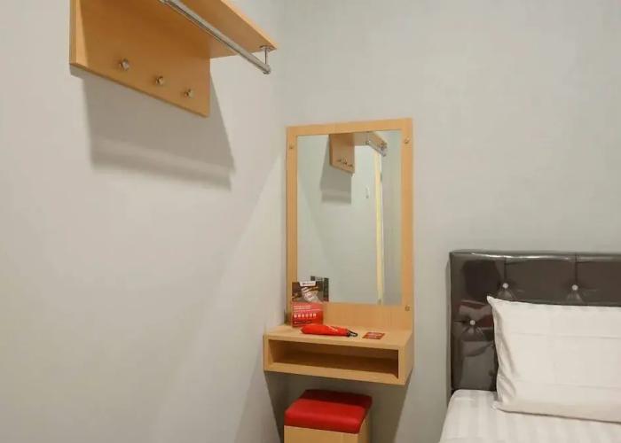 RedDoorz @ Helvetia Medan 2