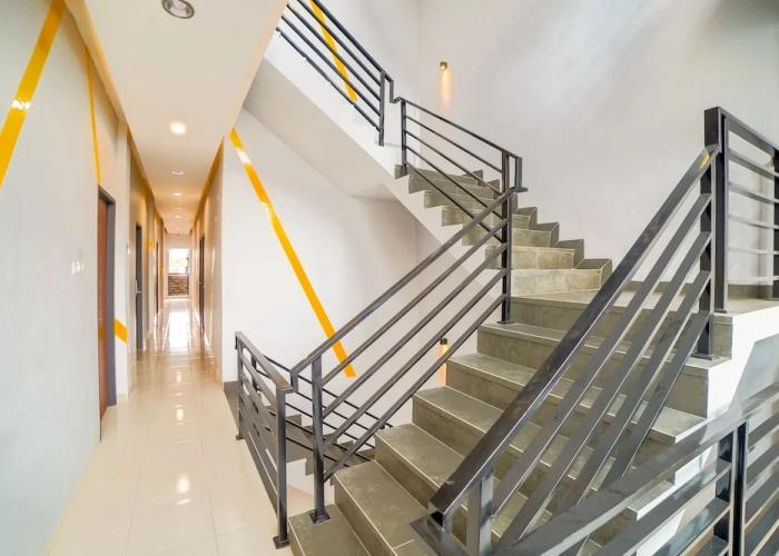 OYO 90874 Millenium Inn 2