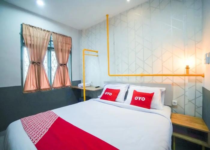 OYO 90874 Millenium Inn 2
