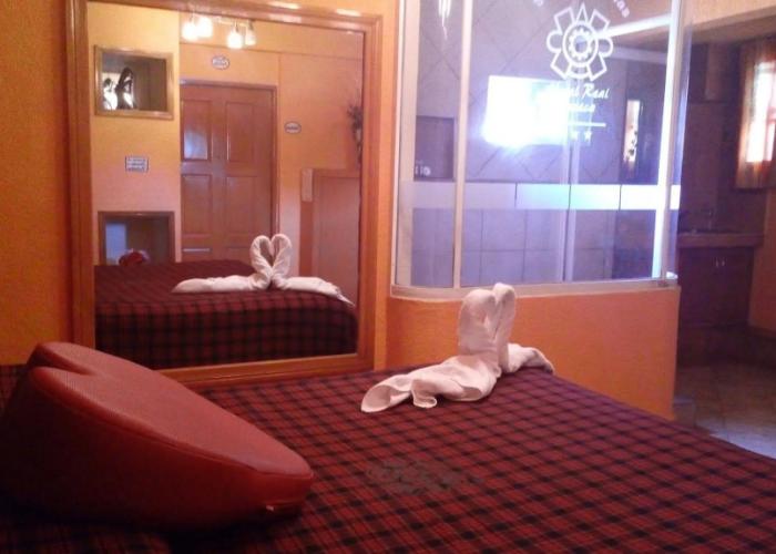 Hotel Real Azteca