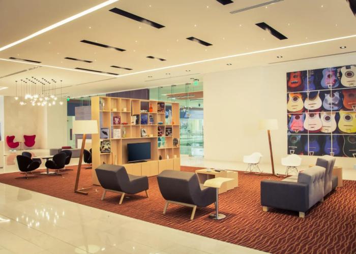Fiesta Inn Plaza Central Aeropuerto