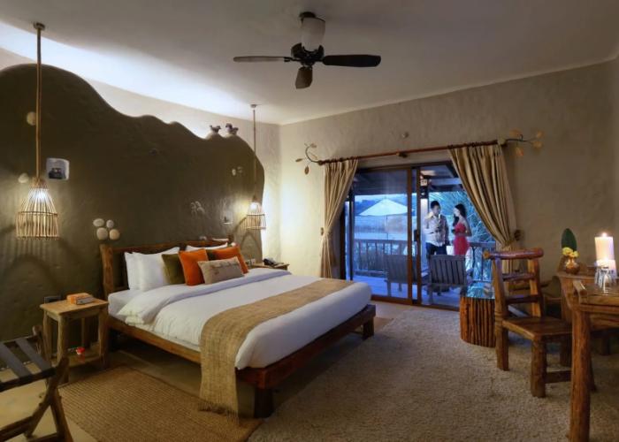 Barahi Jungle Lodge