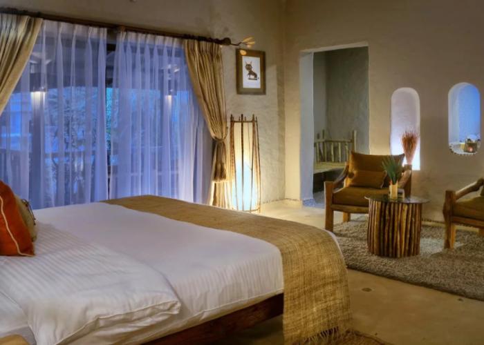 Barahi Jungle Lodge