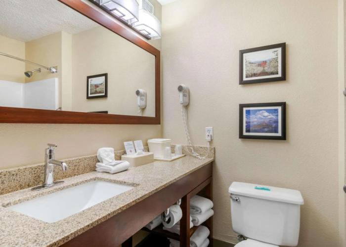 Comfort Inn Medford North