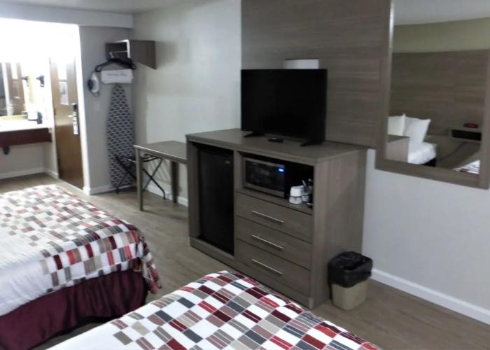 Ramada by Wyndham Medford Airport North