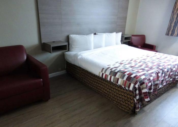 Ramada by Wyndham Medford Airport North