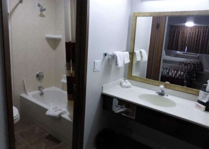 Ramada by Wyndham Medford Airport North