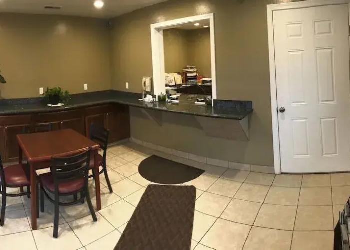 Relax Inn Of Medford