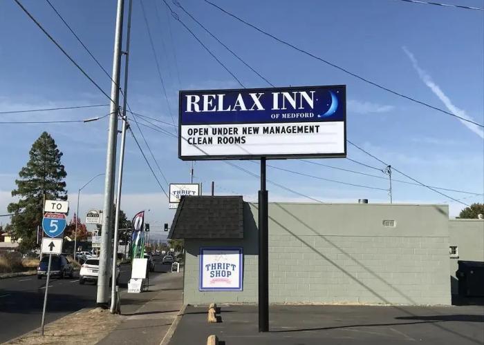 Relax Inn Of Medford