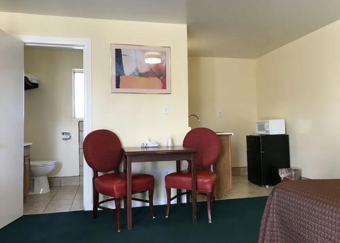 Relax Inn Of Medford