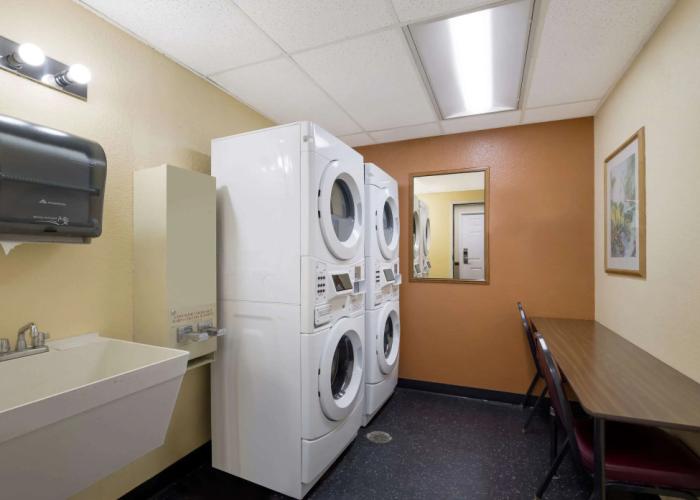 Quality Inn & Suites Medford Airport