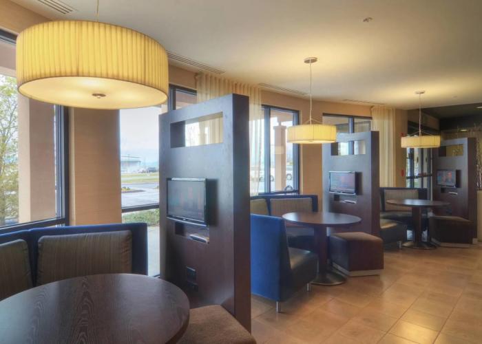 Courtyard by Marriott Medford Airport