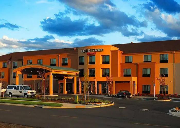 Courtyard by Marriott Medford Airport