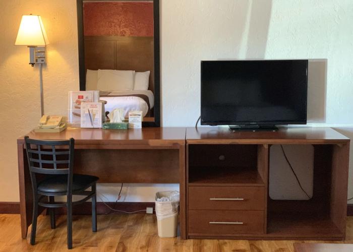 Red Carpet Inn Medford