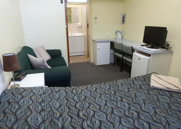 Grand Central Motel
