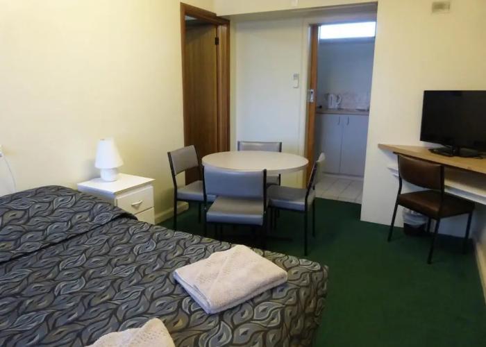 Grand Central Motel