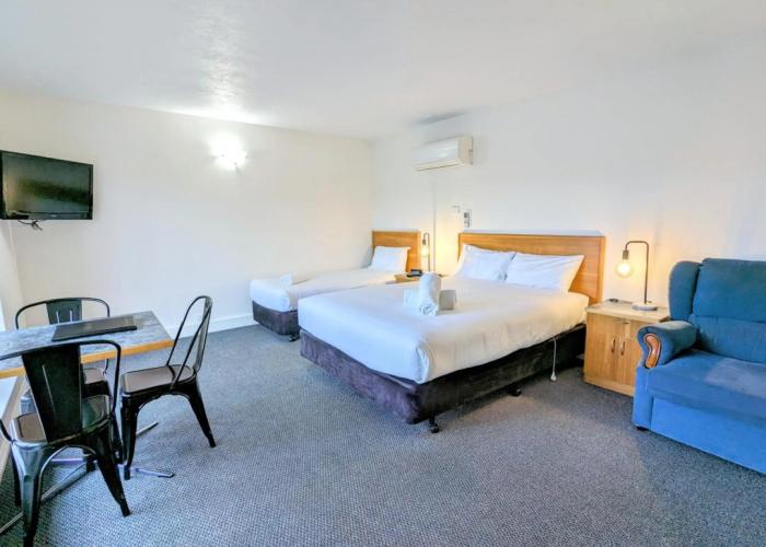 Arkana Motor Inn & Terrace Apartments