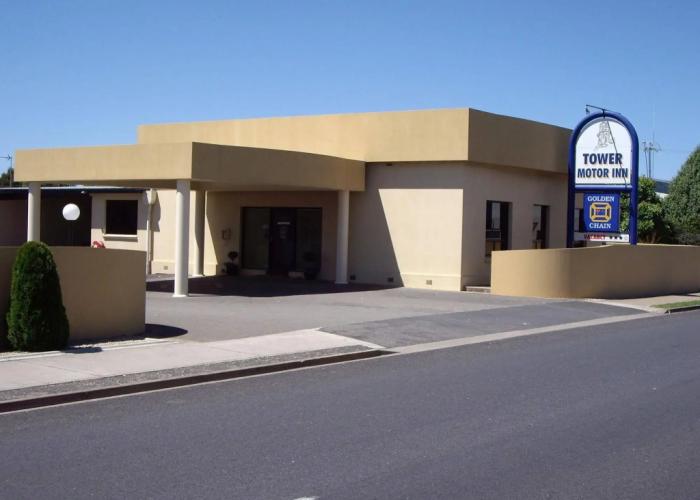 Golden Chain Tower Motor Inn