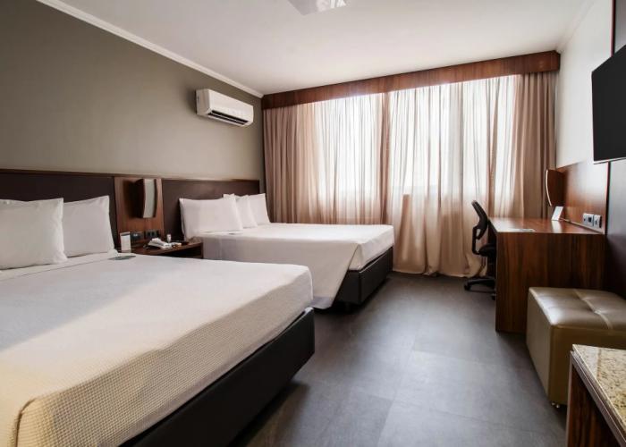 Hotel Deville Business Maringá