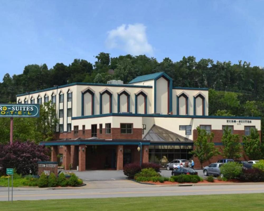 Euro Suites Hotel