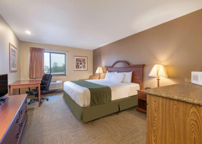 Days Inn by Wyndham Mitchell SD