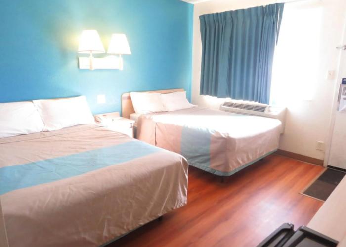 Motel 6 Mitchell, SD