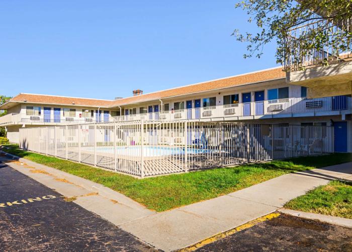 Motel 6 Mitchell, SD