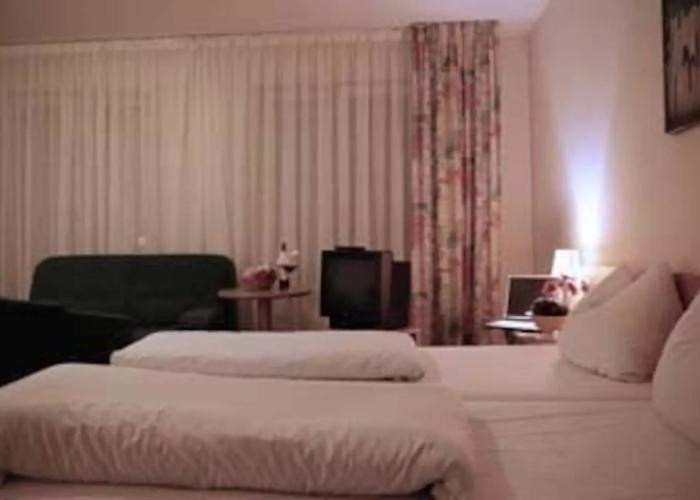 Ariva Boardinghouse Platanenhof