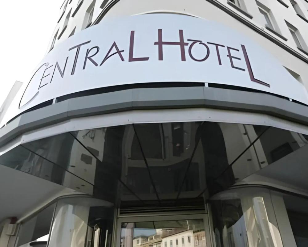 фото Central Hotel