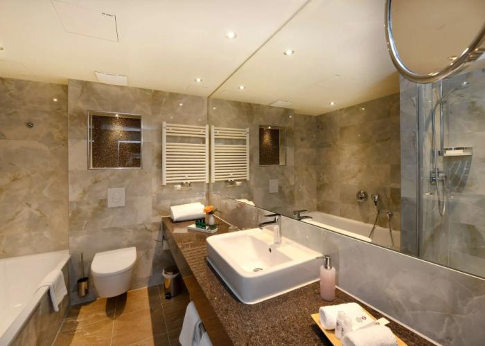 Best Western Plus Delta Park Hotel