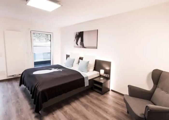Mood contemporary living