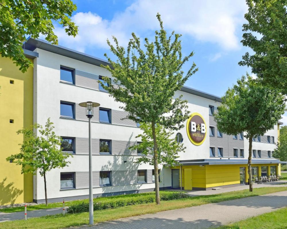 фото B&B Hotel Mannheim-Neuostheim