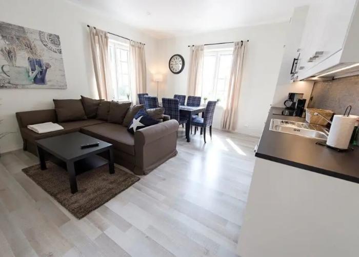 Townhouse Apartments