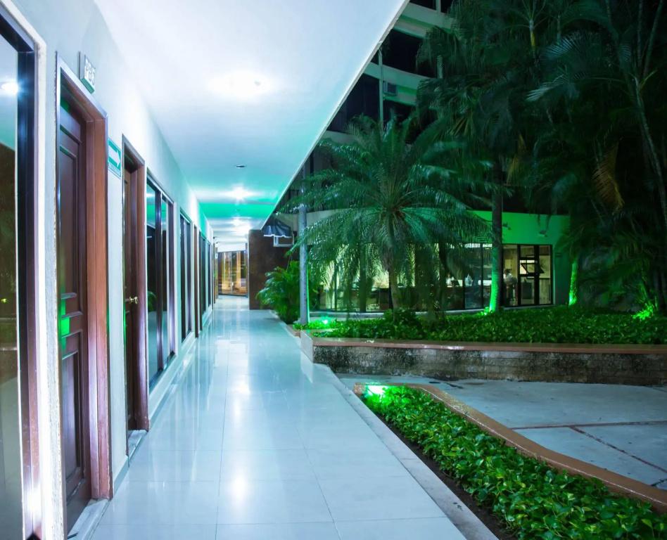 фото Hotel Ambassador Merida